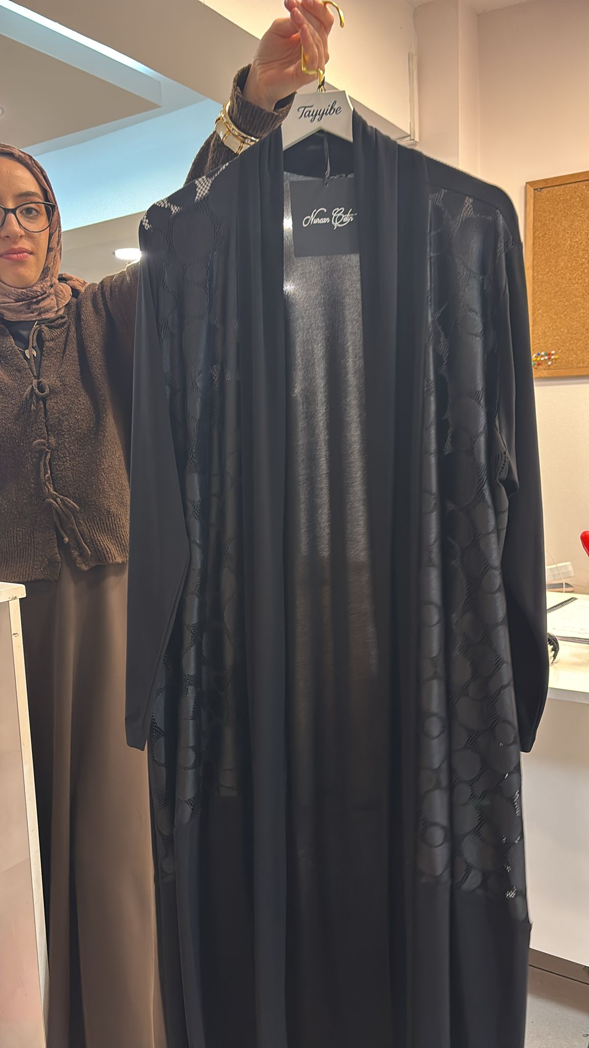 NURCAN ÇETİN Yuvarlak Desen Kap Siyah