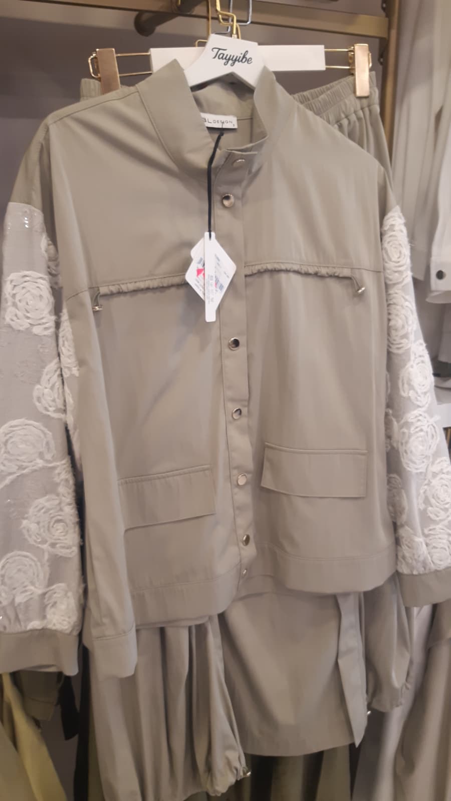 Nakış Kollu Takım Mint Yeşili 1