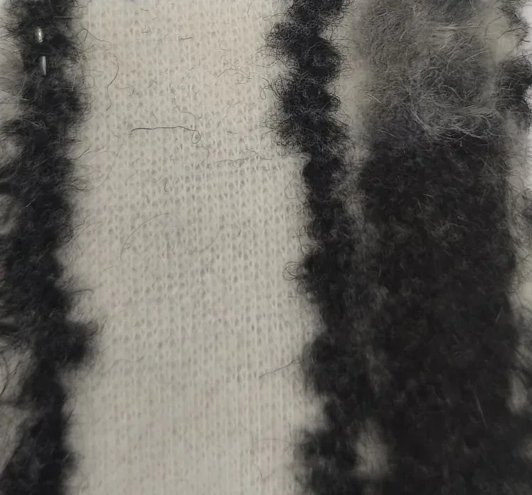Ekru/Siyah