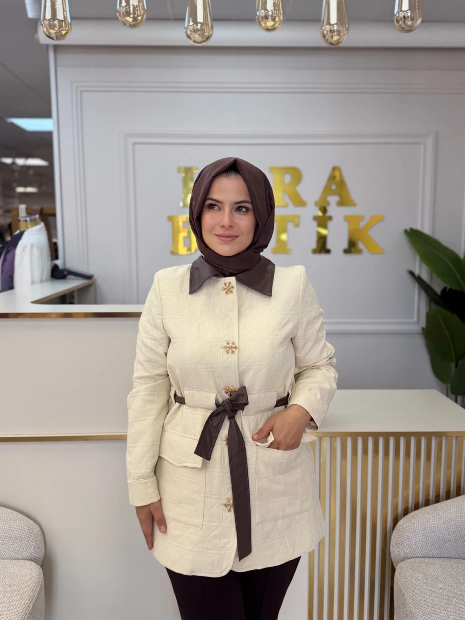 Deri detaylı trench Bej 2
