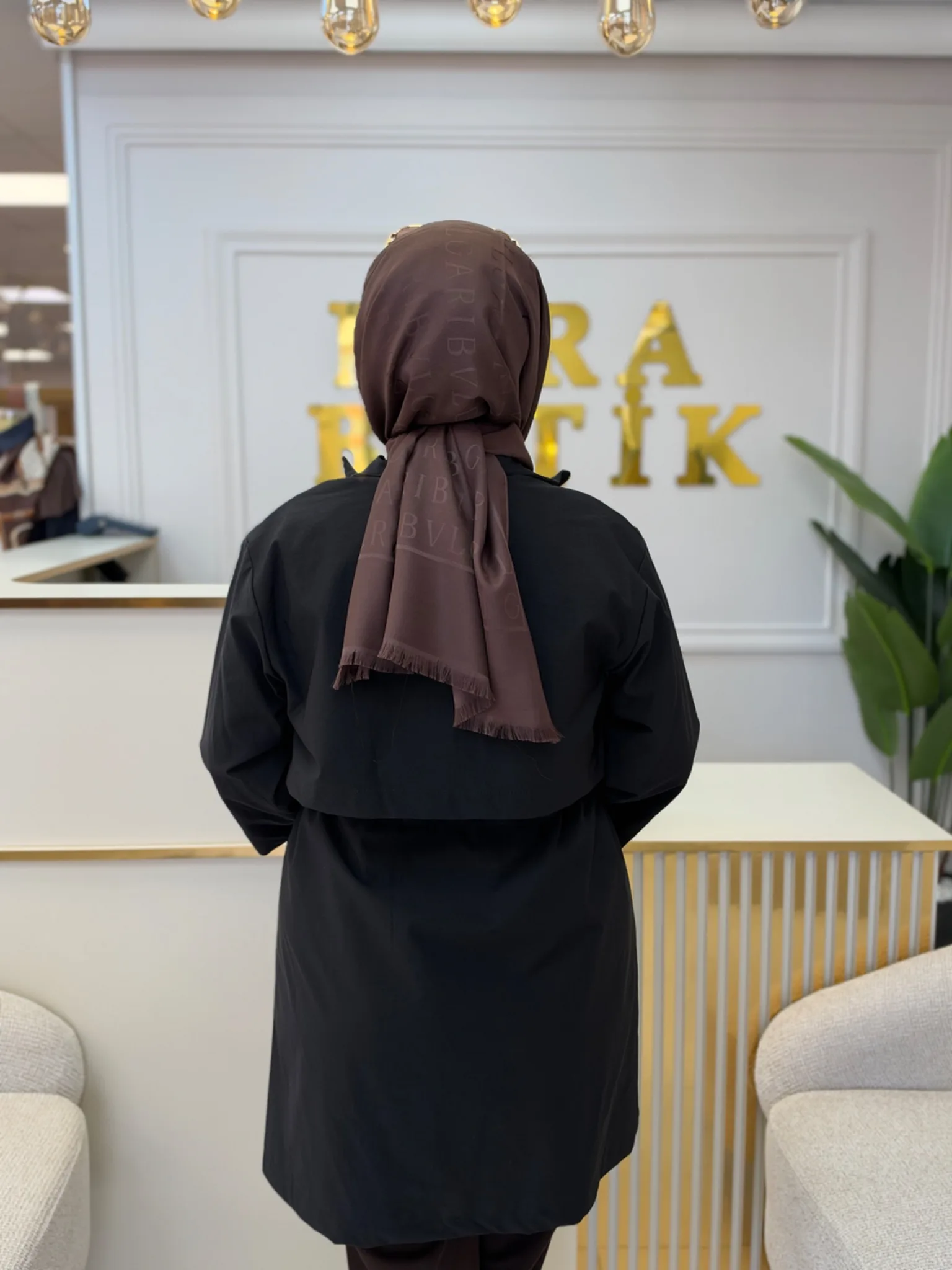 KOLLARI TRİKO DETAYLI TRENCH Siyah 4