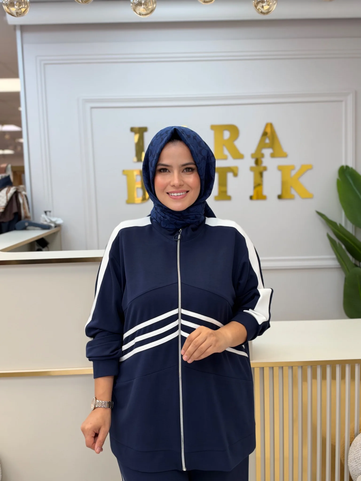ŞERİT DETAYLI EŞOFMAN TAKIM Lacivert 2