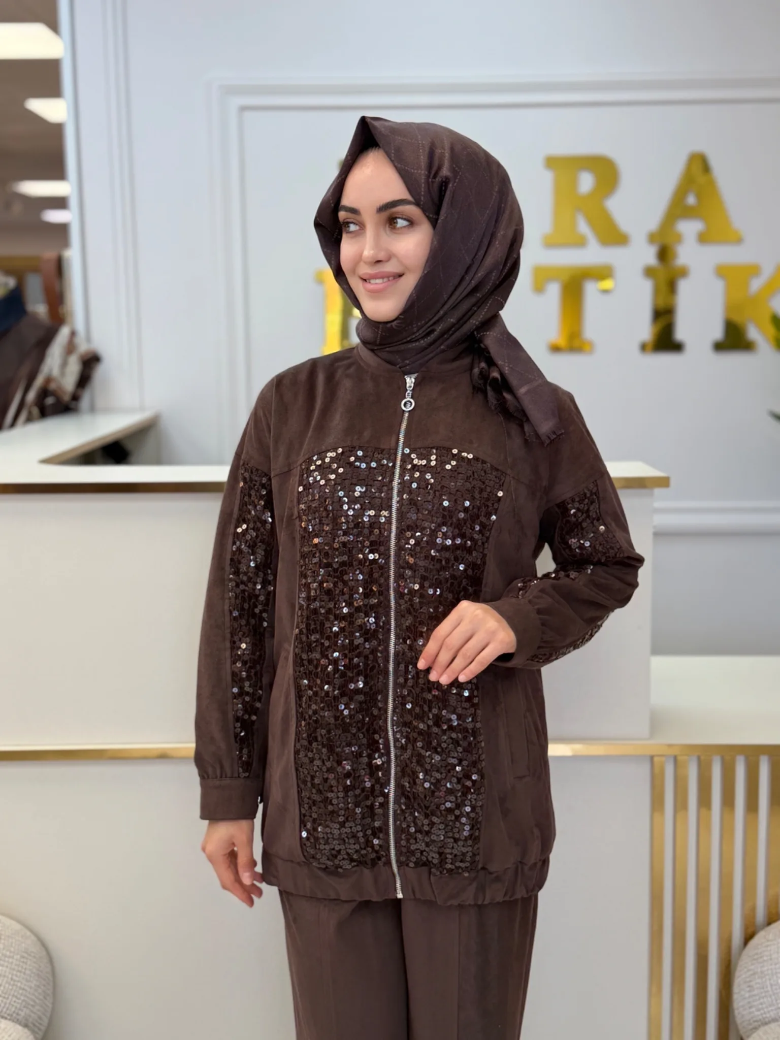 PAYET DETAYLI TAKIM Kahverengi 2