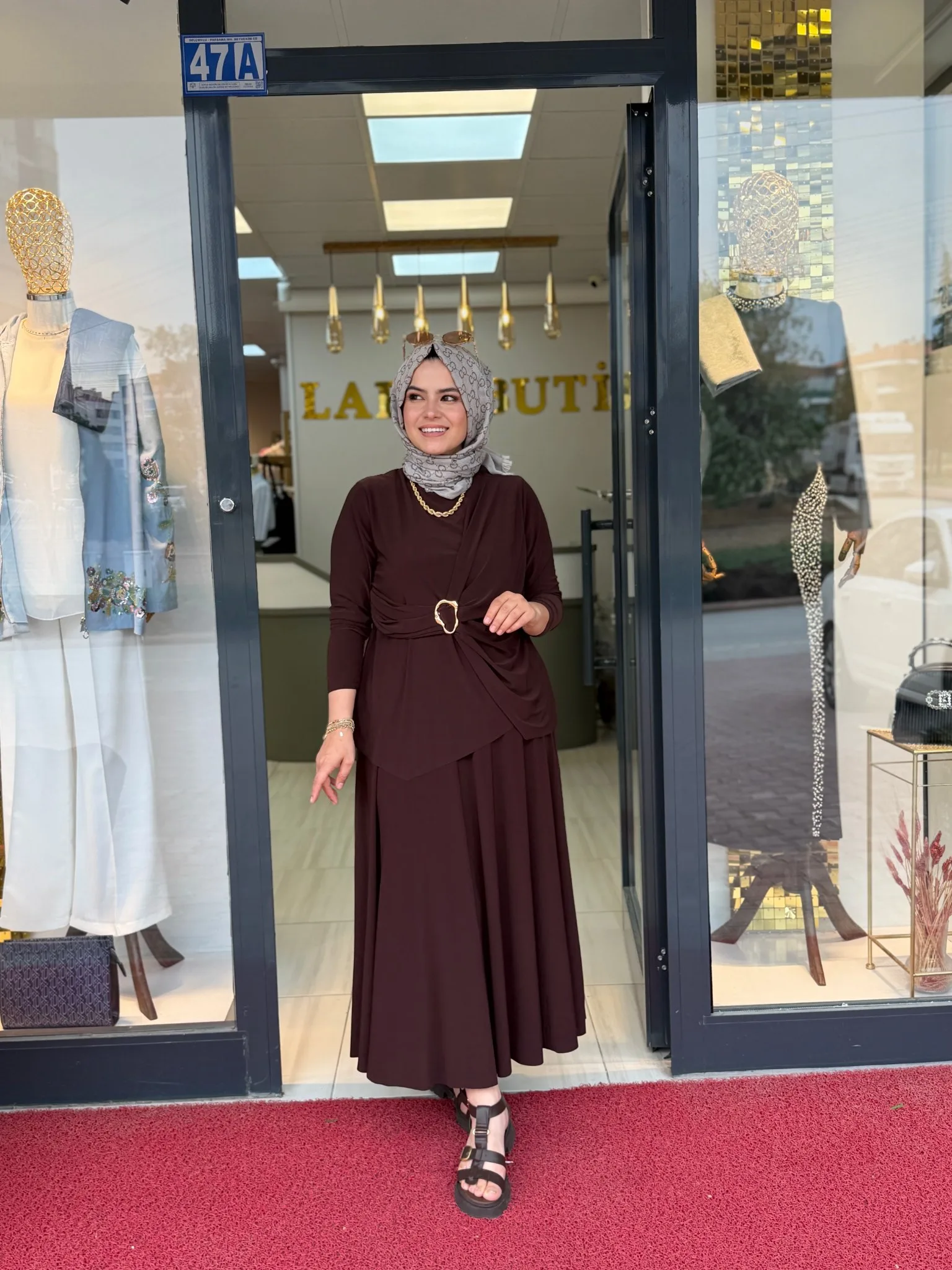AFİLLİ SANDY ETEKLİ TAKIM Kahverengi