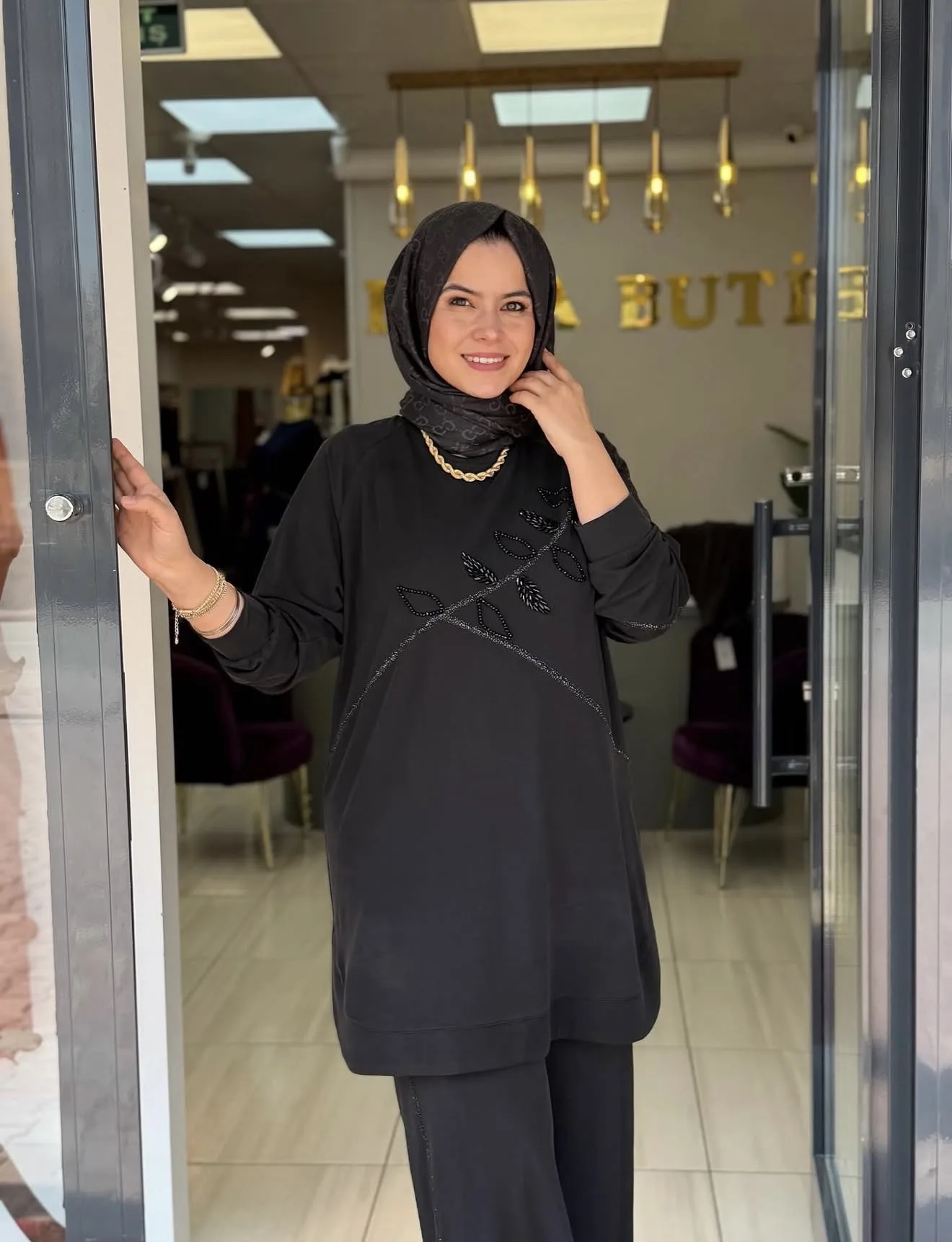 PANTOLONLU TAKIM Siyah 2