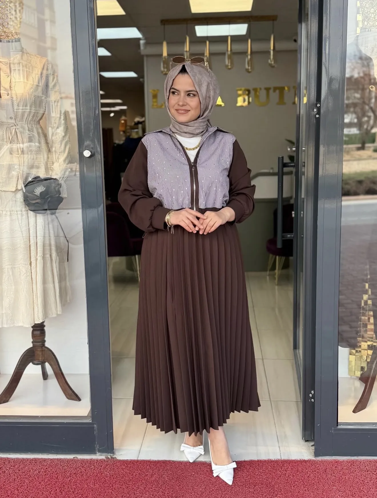 MISS ESSE PİLİSE ETEKLİ TAKIM Kahverengi