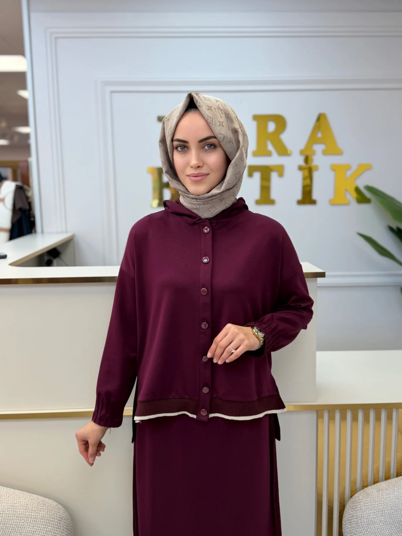 ÇİZGİ DETAYLI DÜĞMELİ ETEKLİ TAKIM Bordo 2