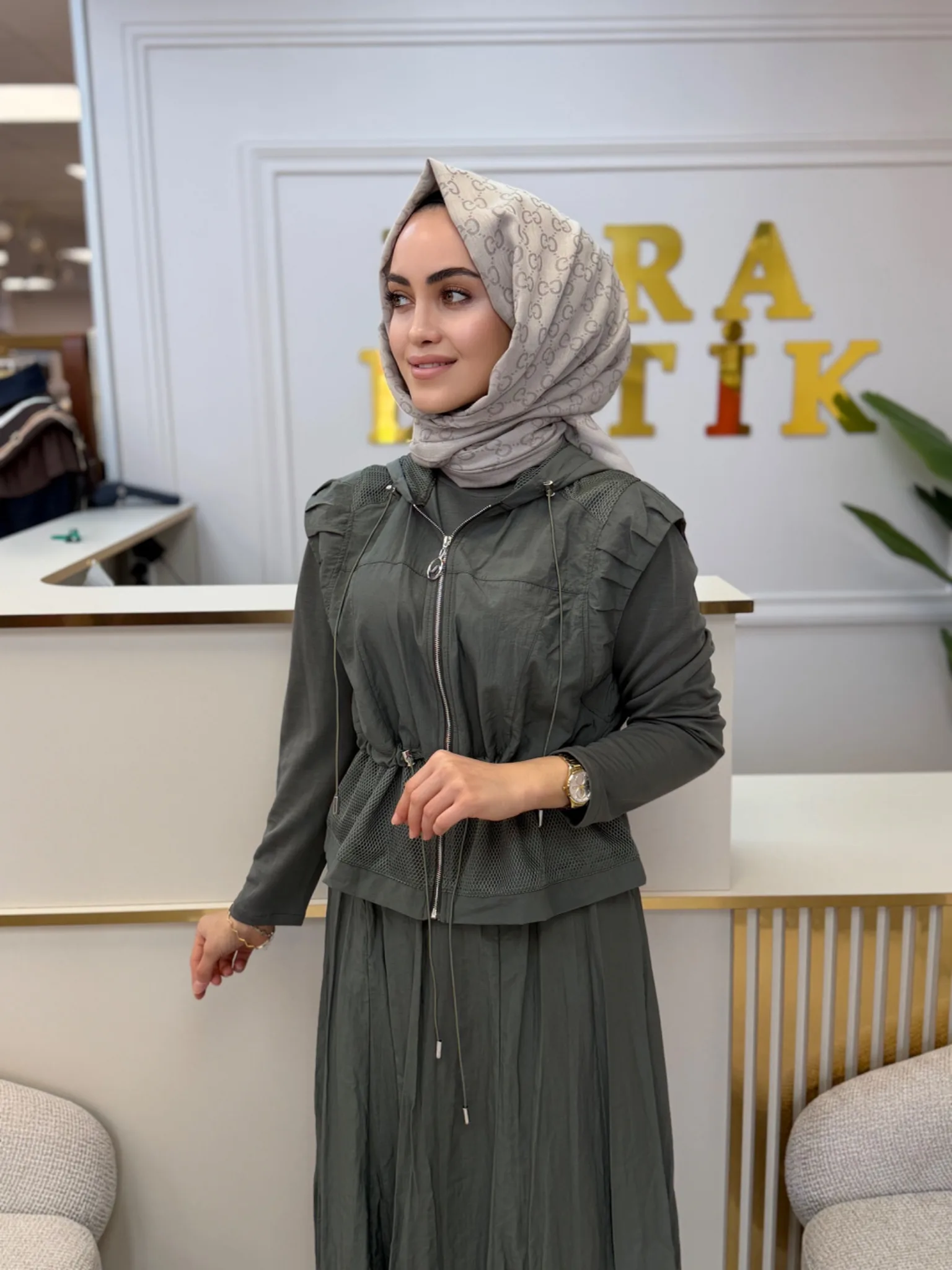 ÜÇ PARÇA YELEKLİ ETEKLİ TAKIM Yeşil 2