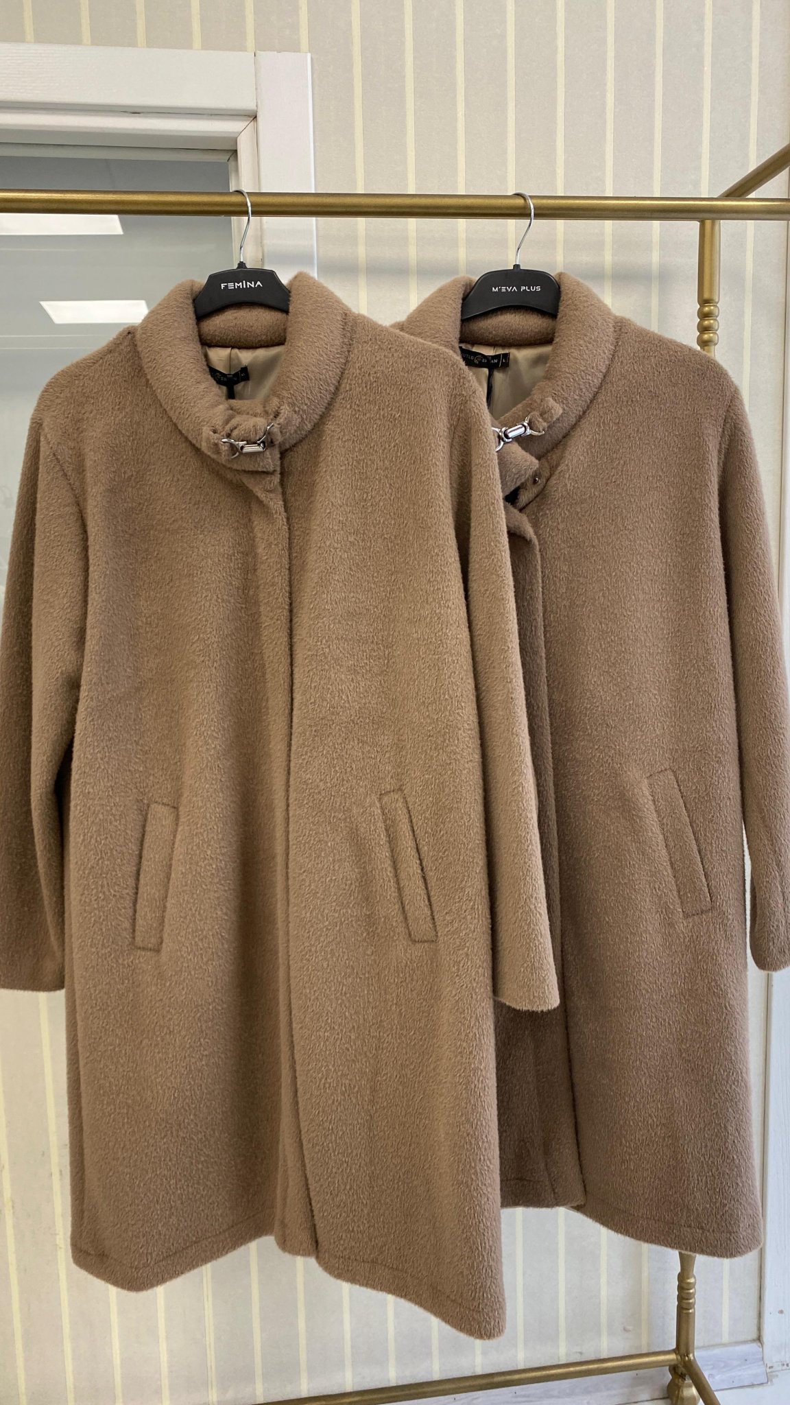 Mutlu Ertan Kaban Bej