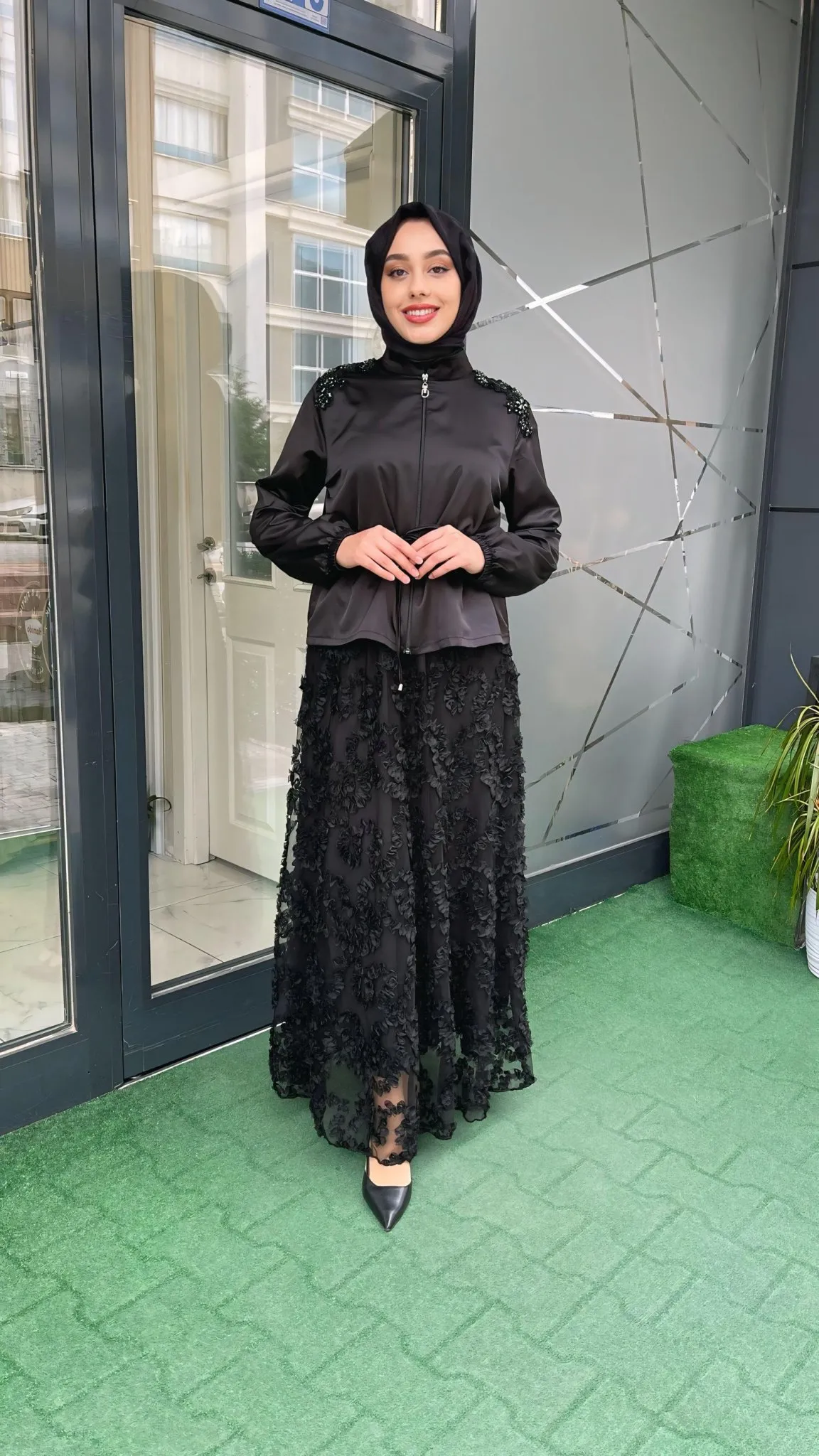 Selinada Etekli Takım Siyah 2