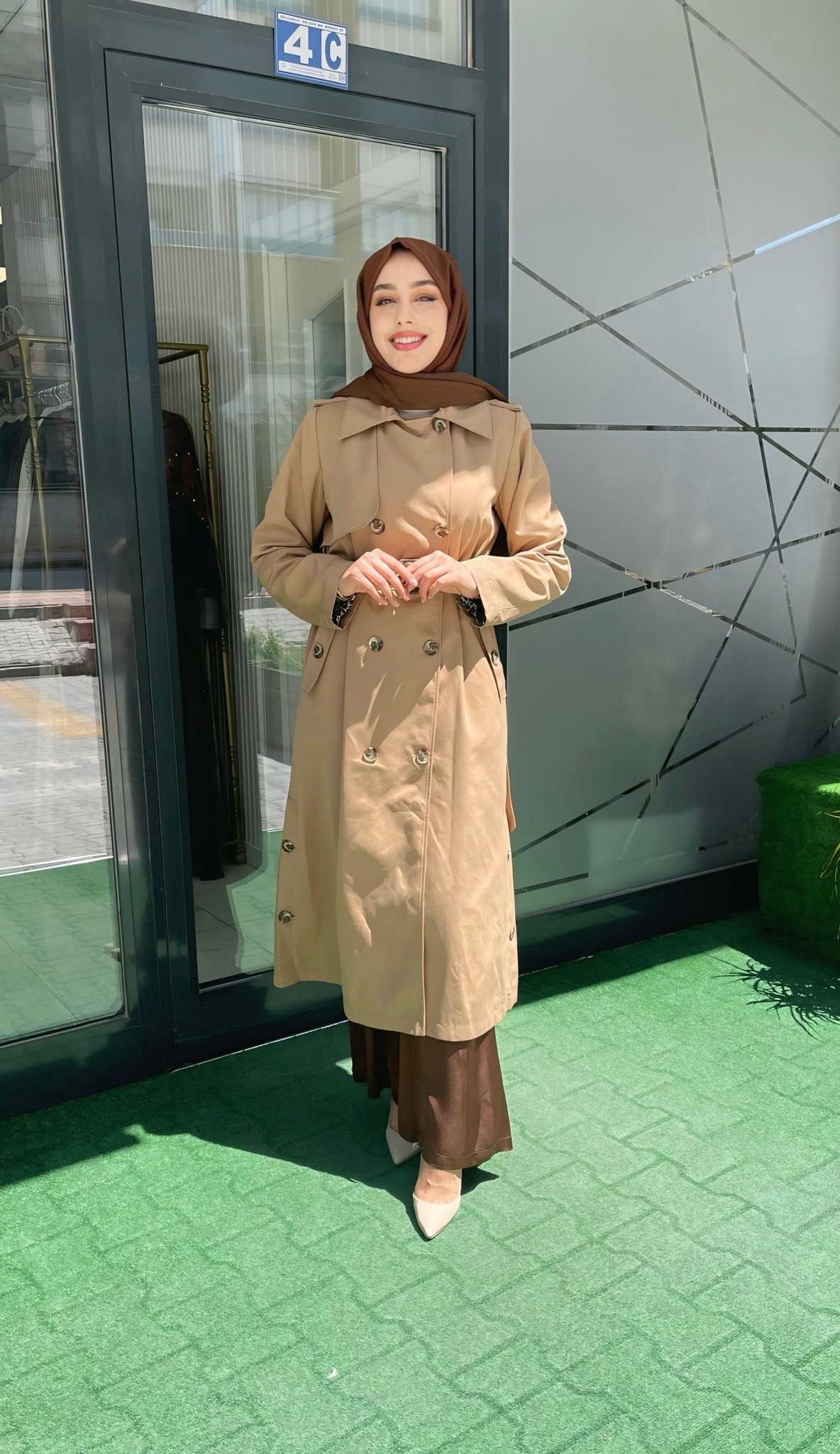 Orhan Trenç Camel 2
