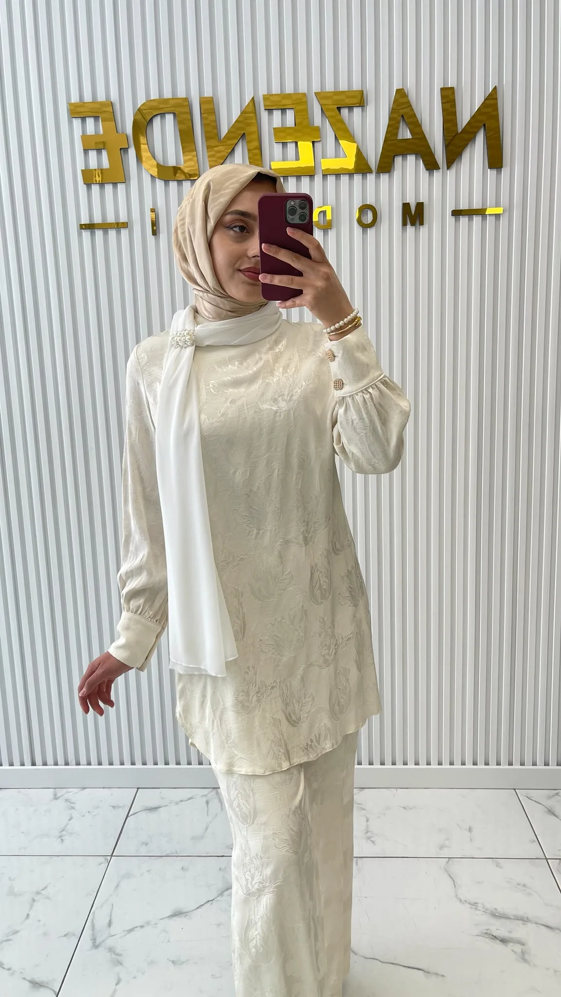 Orhan Jakarlı Takım Bej 2