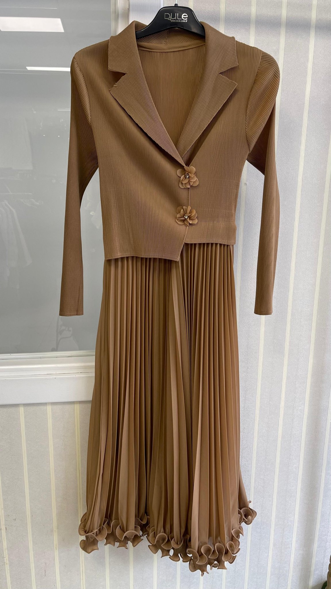 İthal Elbise Sütlü Kahve