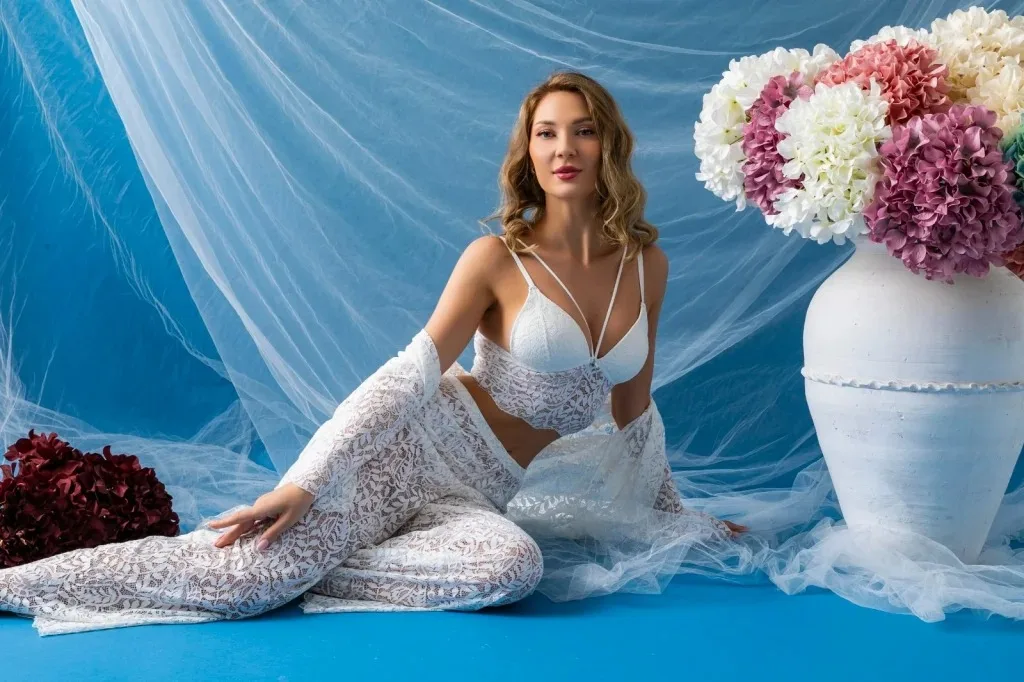 GALLİPOLİ Kadın Sabahlık, Bralet, String ve Pantolon Takım Ekru