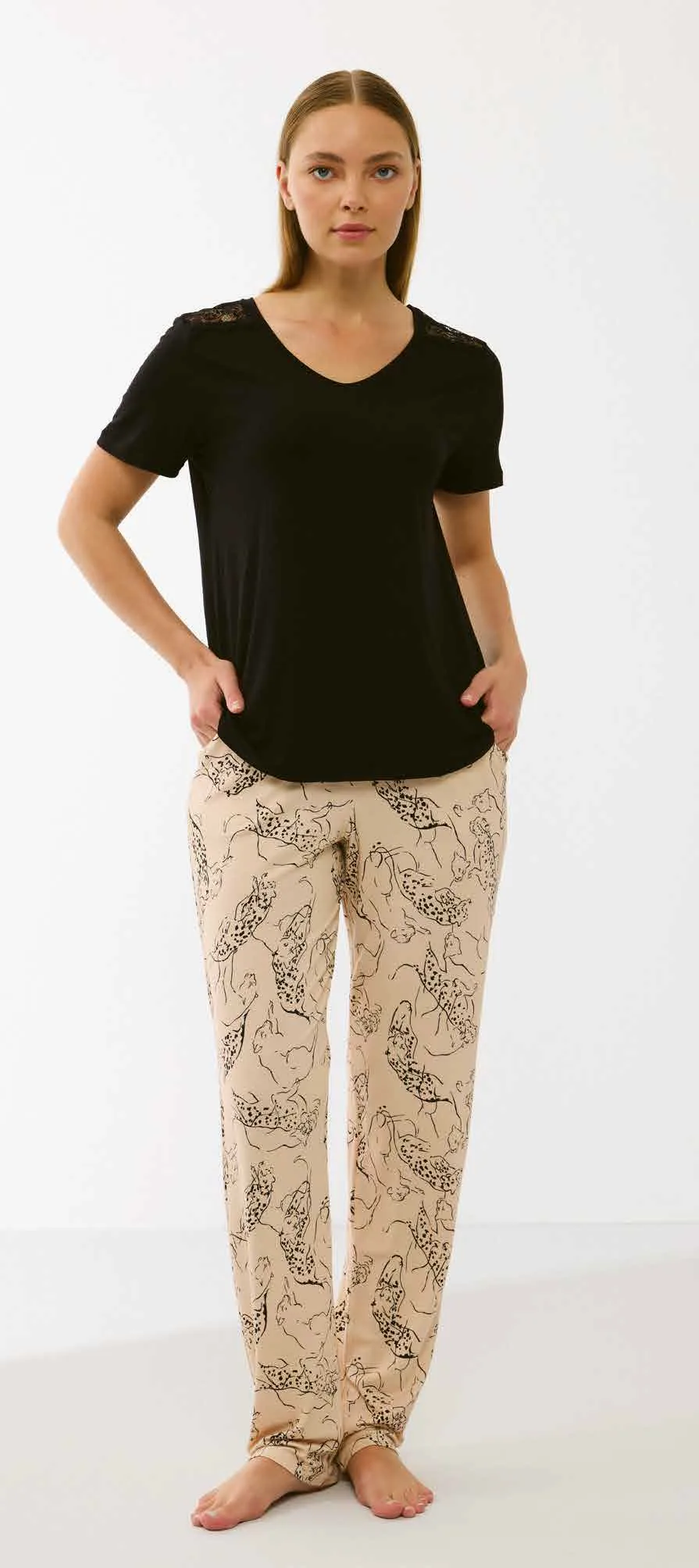 ANIL MAN11650 KADIN T - SHIRT VE PANTOLON TAKIM Siyah